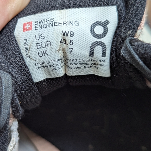 ON Running Women's Cloudflyer 2 in Glacier/Rosebrown - Size 9W - Picture 6 of 9